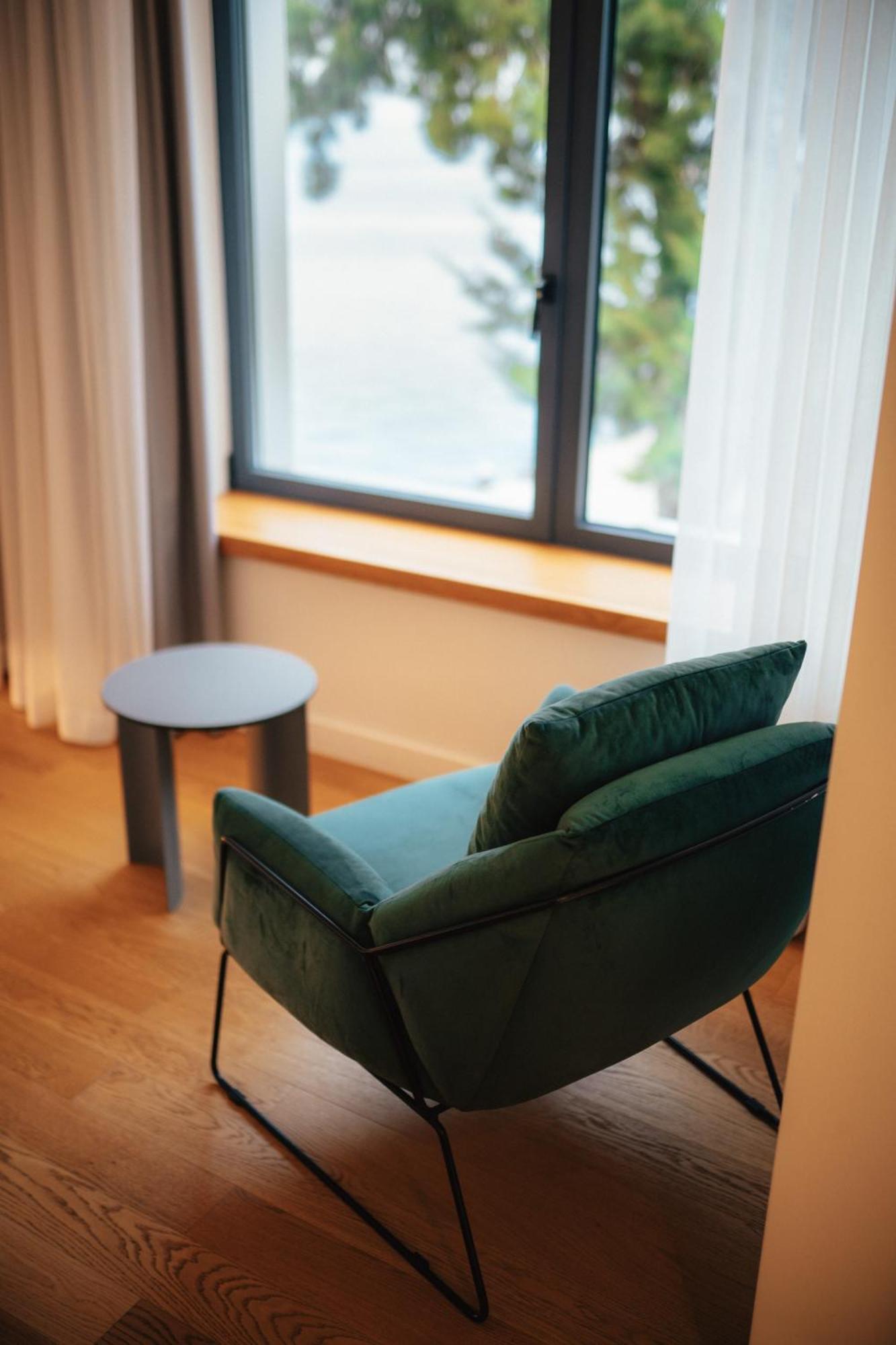 Amario Suites Hotel Aigio Exterior photo